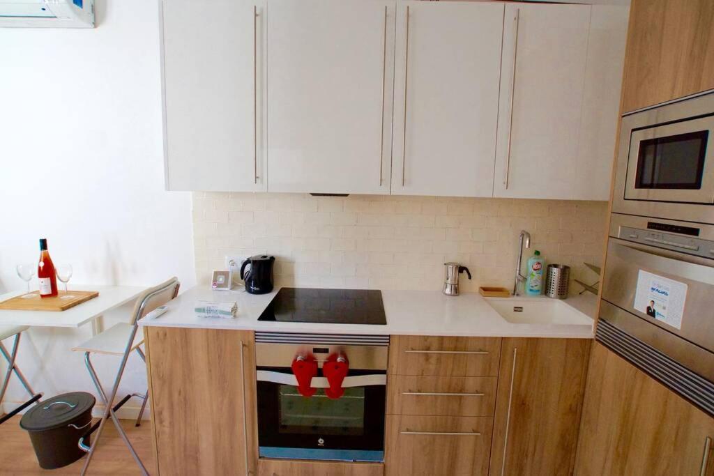 Lovely Flat Fira Mwc L'Hospitalet de Llobregat Exterior foto